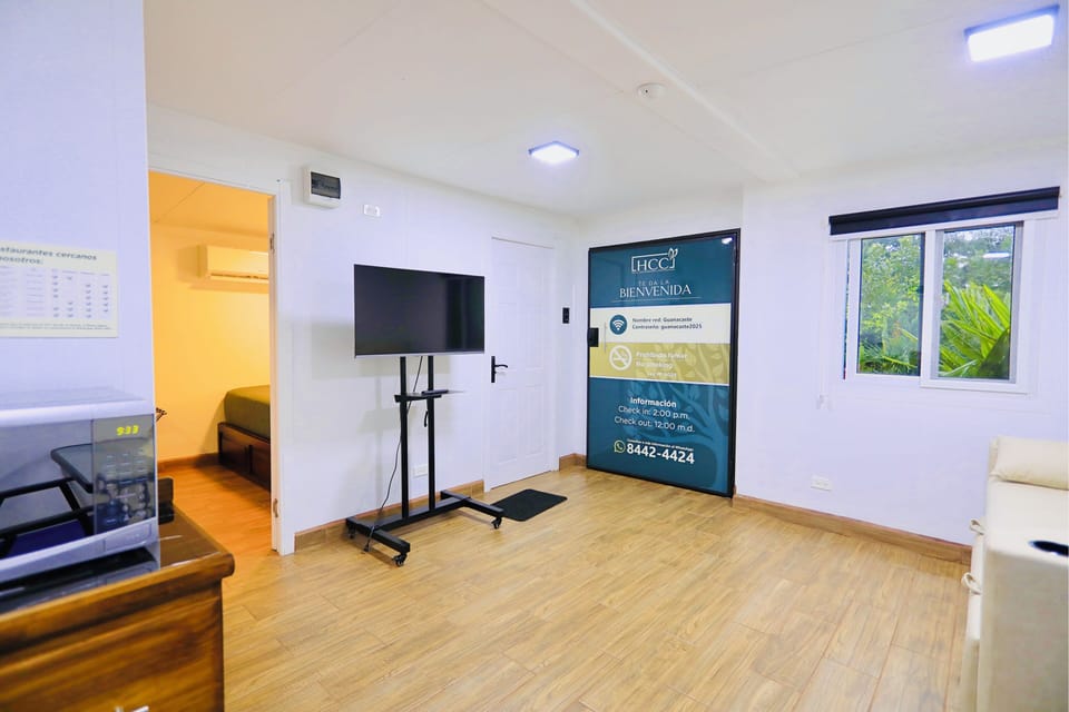Executive Studio | In-room safe, laptop workspace, blackout drapes, free WiFi