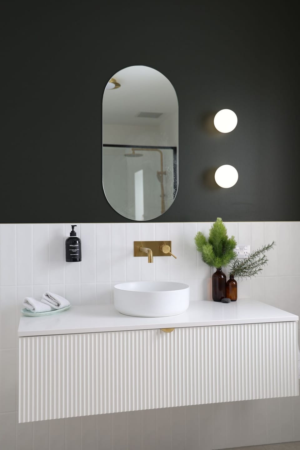 Executive Double Room | Bathroom | Shower, rainfall showerhead, hair dryer, heated floors