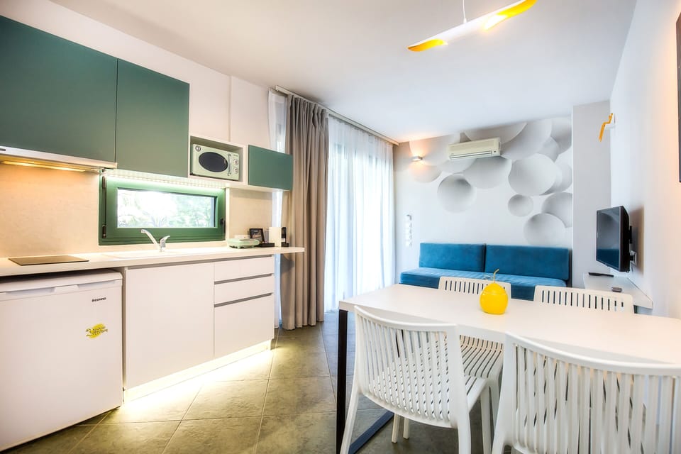 Premium Suite | Private kitchenette