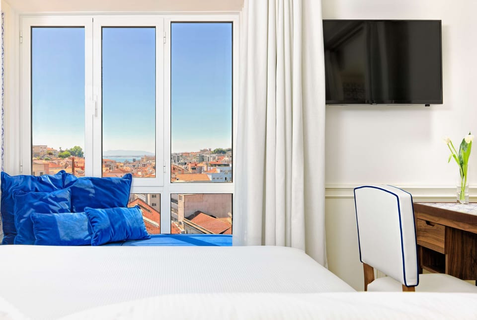 1 bedroom, in-room safe, desk, laptop workspace