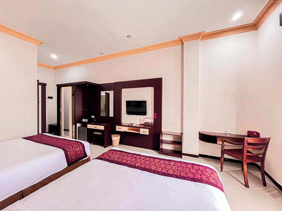 Family Room | Premium bedding, pillowtop beds, minibar, in-room safe