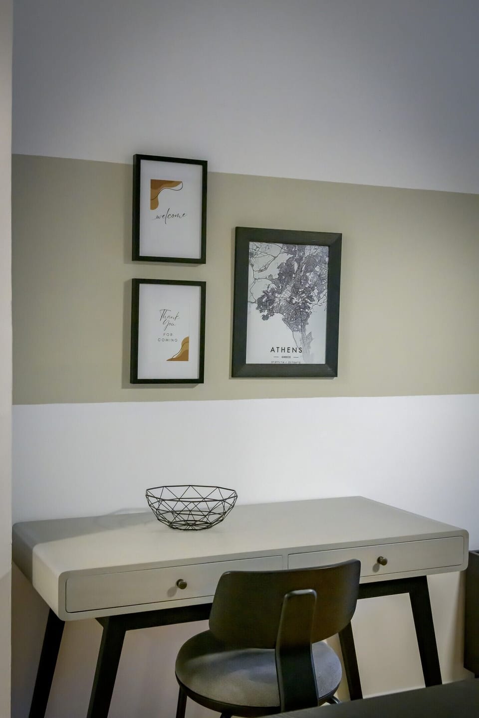 Comfort Apartment | Living area | Flat-screen TV
