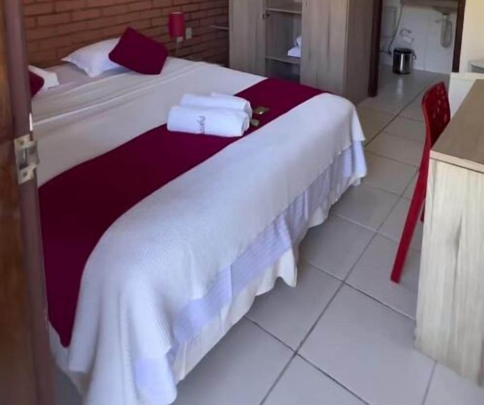 Deluxe Room | Desk, laptop workspace, WiFi (free), individually decorated