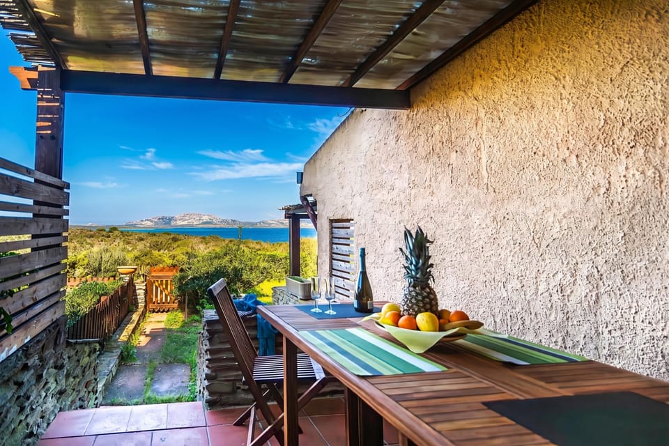 Standard Townhome, Multiple Bedrooms (3 Le Perle Di Stintino) | Outdoor dining