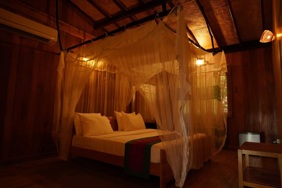 Deluxe Triple Room | Egyptian cotton sheets, premium bedding, desk, laptop workspace