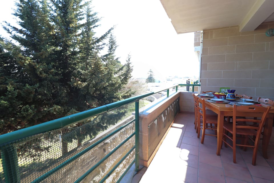 Apartment, 2 Bedrooms, Smoking, Balcony | Outdoor dining