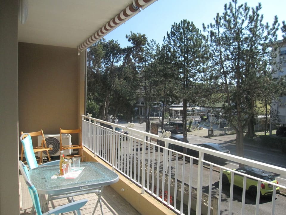 Apartment, 1 Bedroom, Balcony, City View | Balcony