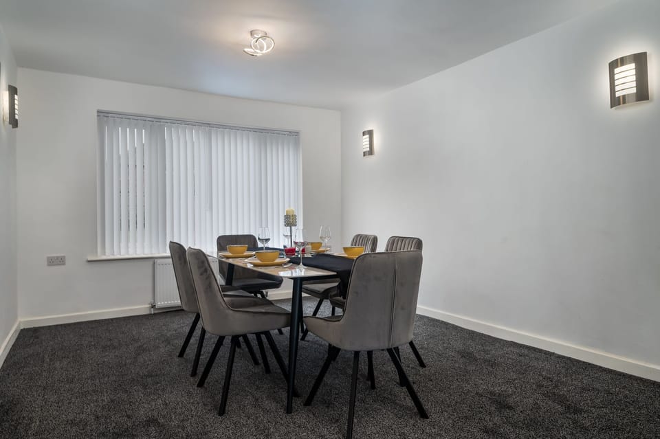 House | Meeting facility