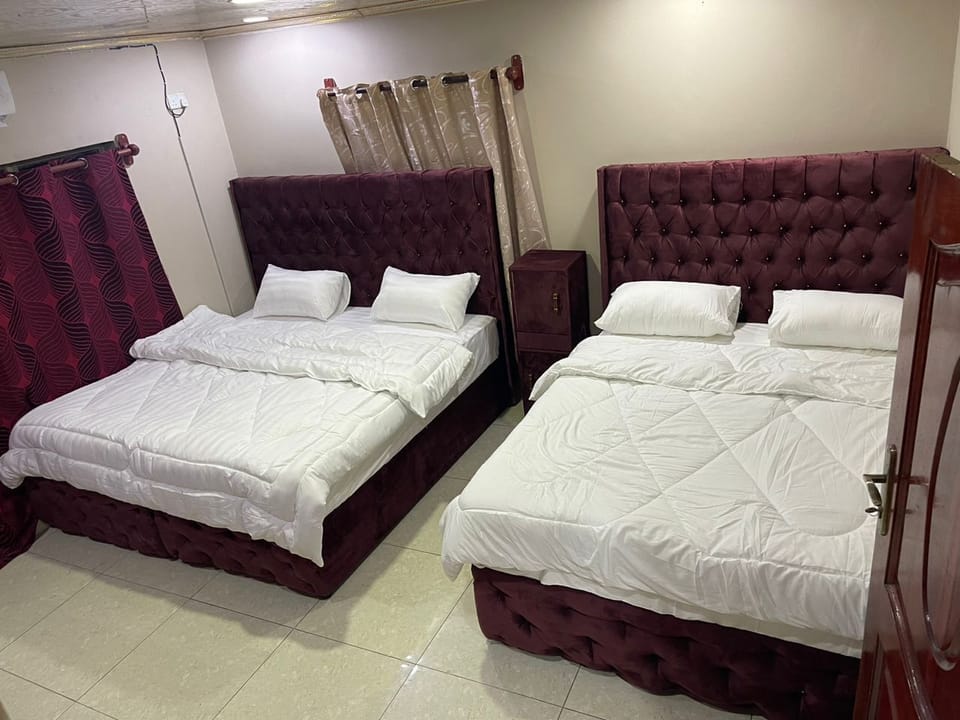 Deluxe Room | 4 bedrooms, desk, soundproofing, iron/ironing board
