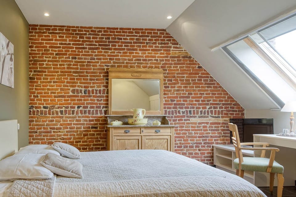 Comfort Double Room | Desk, laptop workspace, blackout drapes, soundproofing