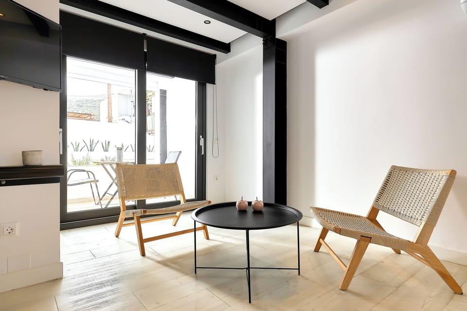 Superior Suite, 1 Bedroom, Non Smoking, Kitchen | Living area | 36-inch Smart TV with digital channels, Netflix, table tennis