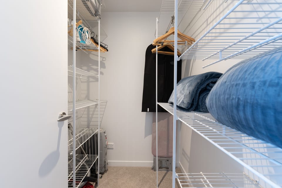 Design Apartment | 2 bedrooms, iron/ironing board, free WiFi