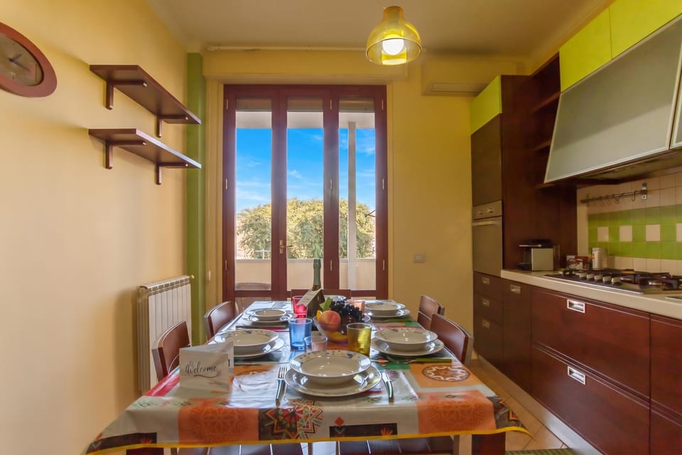 Family Apartment, 2 Bedrooms, Balcony (Happy Apartment Nettuno Close To Sea) | Dining