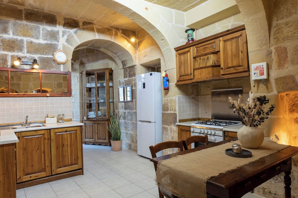 Traditional Villa | Private kitchen | Highchair, dining tables
