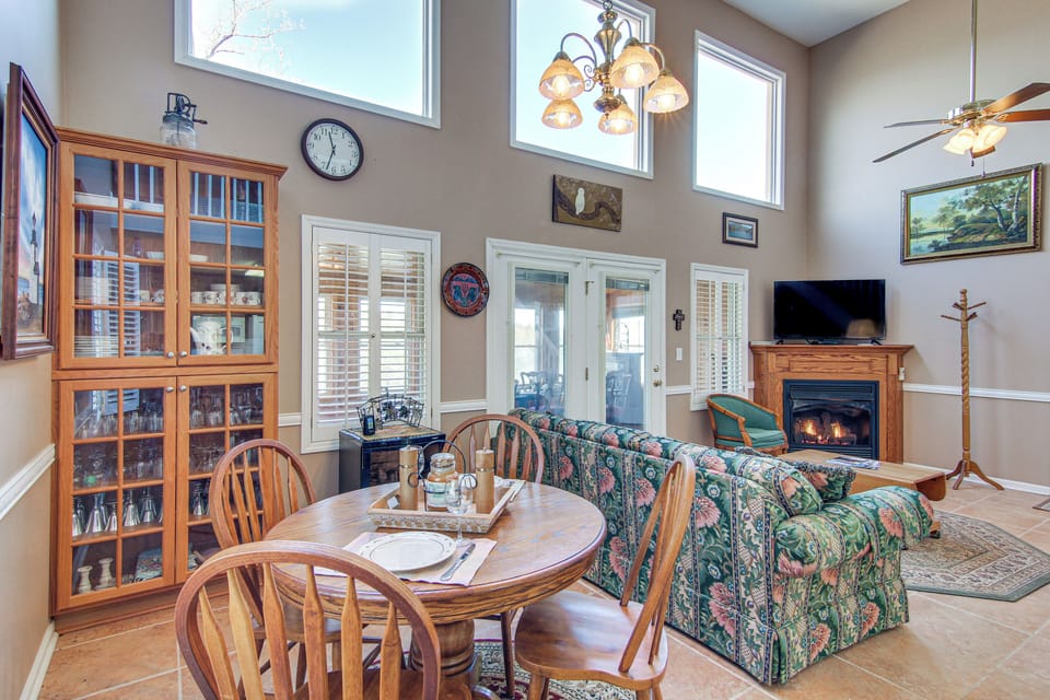 House (2 Bedrooms) | Interior