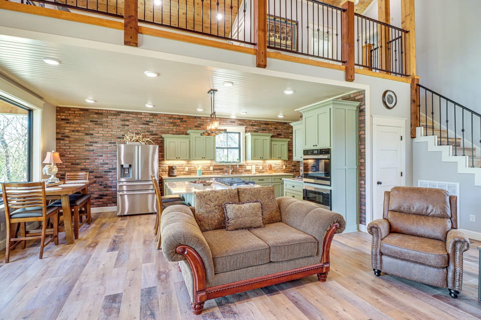 House (2 Bedrooms) | Interior