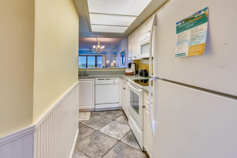 Condo, 1 King Bed (Land's End 9-202 Beach Front) | Private kitchen | Oven, toaster