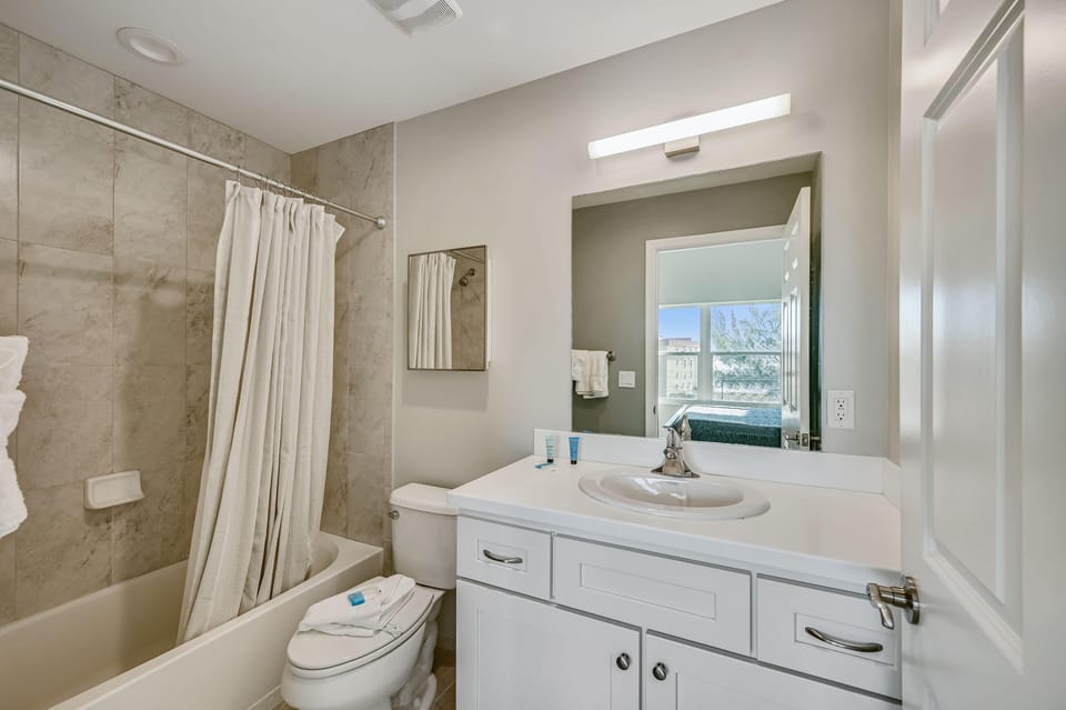 Madeira Bay Resort I 1504 Apartment in Madeira Beach