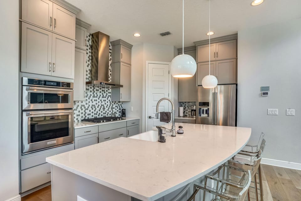 House, Multiple Beds (Redington Townhouse 16303 - Pelican P) | Private kitchen | Oven, toaster