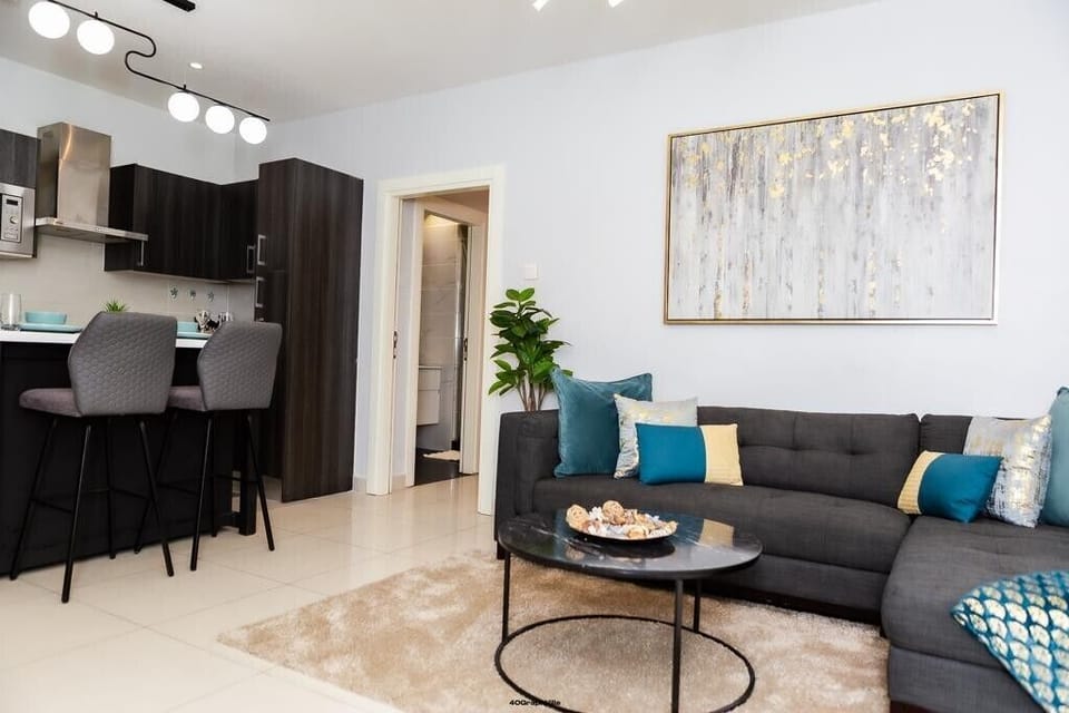 Deluxe Suite | Living area