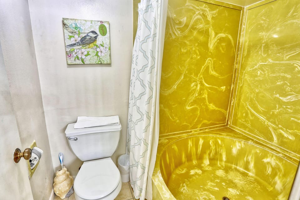 Villa Madeira 609 Apartment in Madeira Beach