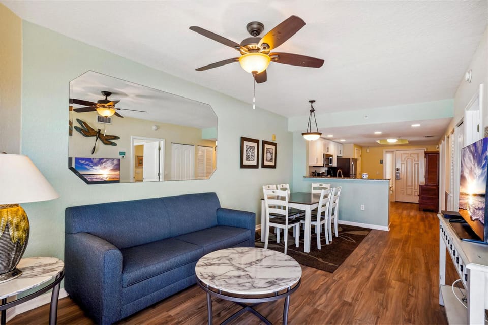 Condo, Multiple Beds (Sunset Vistas 501W) | Living area | TV