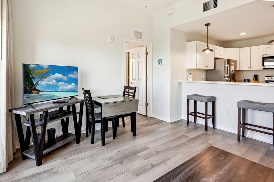 Condo, Multiple Beds (Madeira Bay Resort I 1408) | Interior