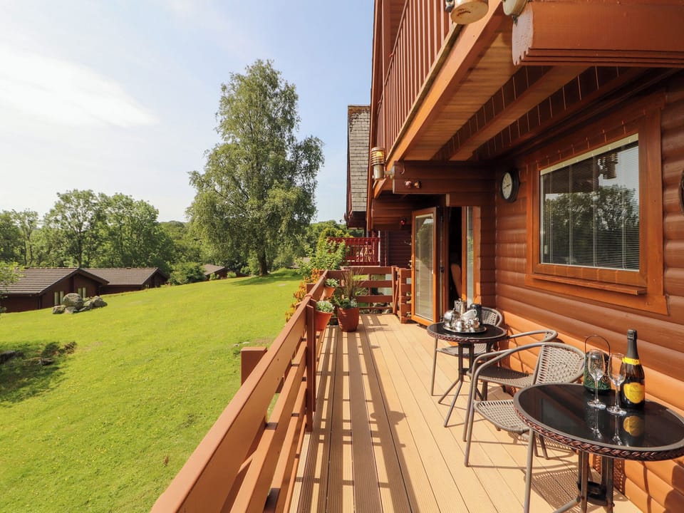 Cottage | Outdoor dining