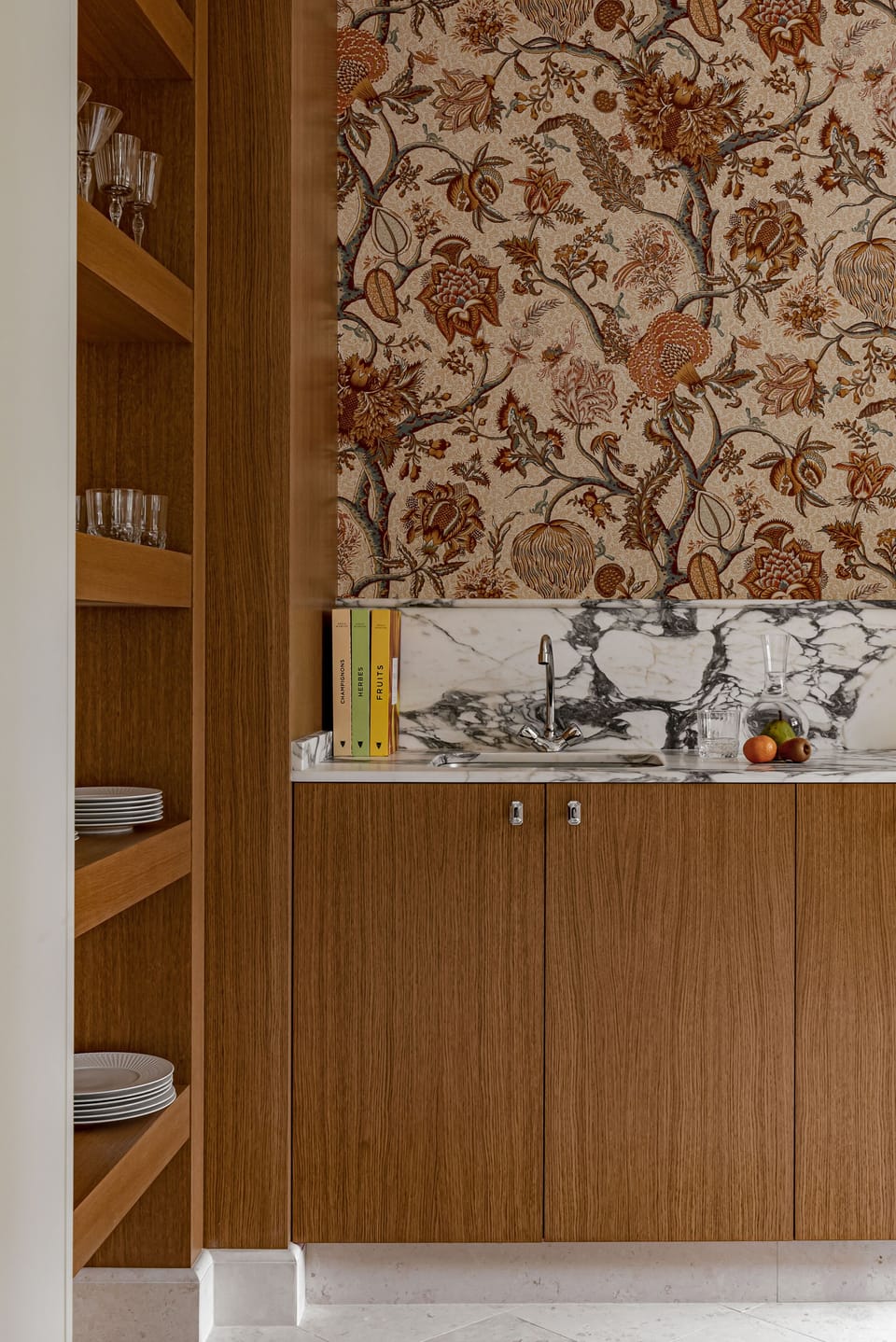 Espresso maker, coffee/tea maker