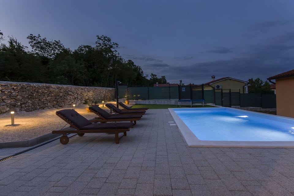 Family House, 2 Bedrooms, Microwave (Aurea Villa with Private Pool - Labin) | Pool | Seasonal outdoor pool