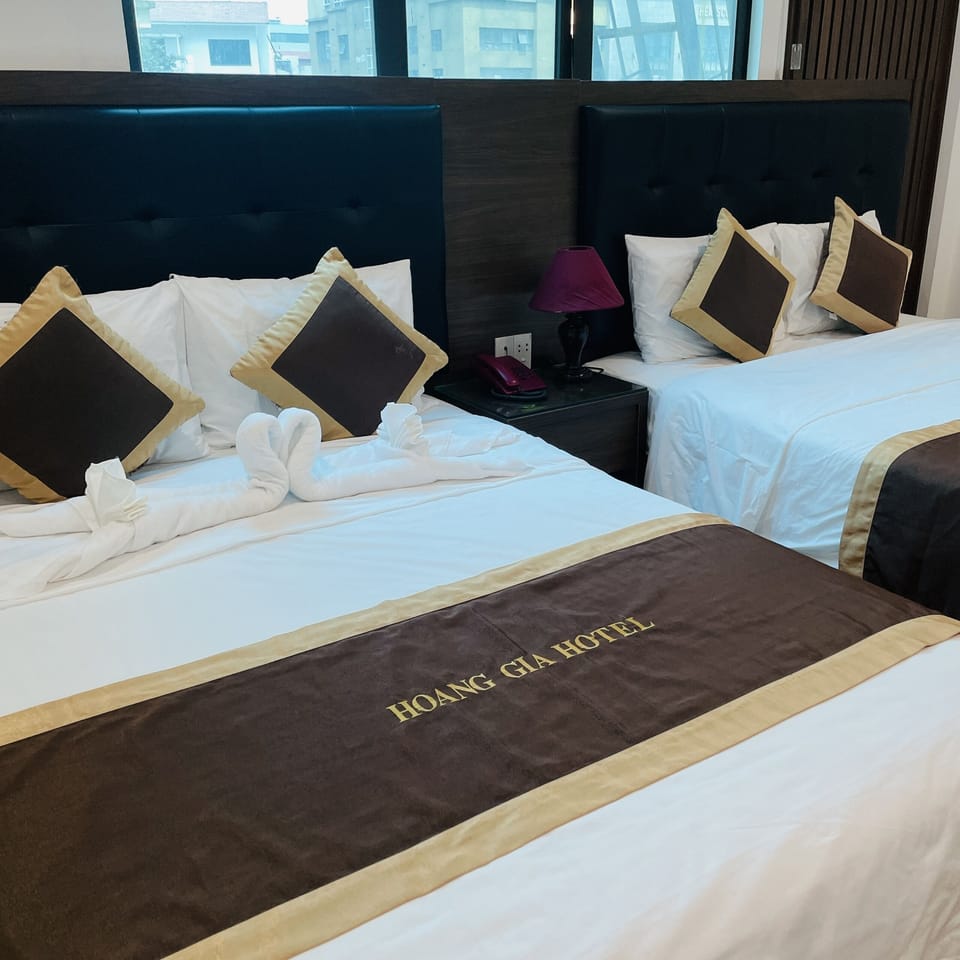 Family Double or Twin Room | Minibar, soundproofing, free WiFi