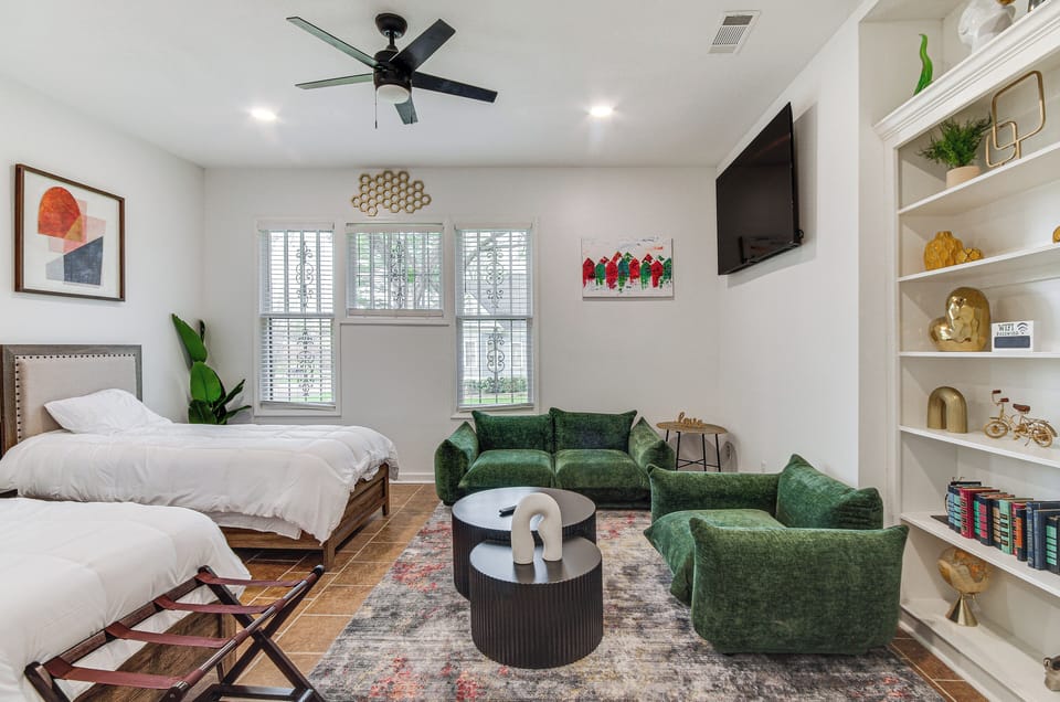 House (3 Bedrooms) | Interior