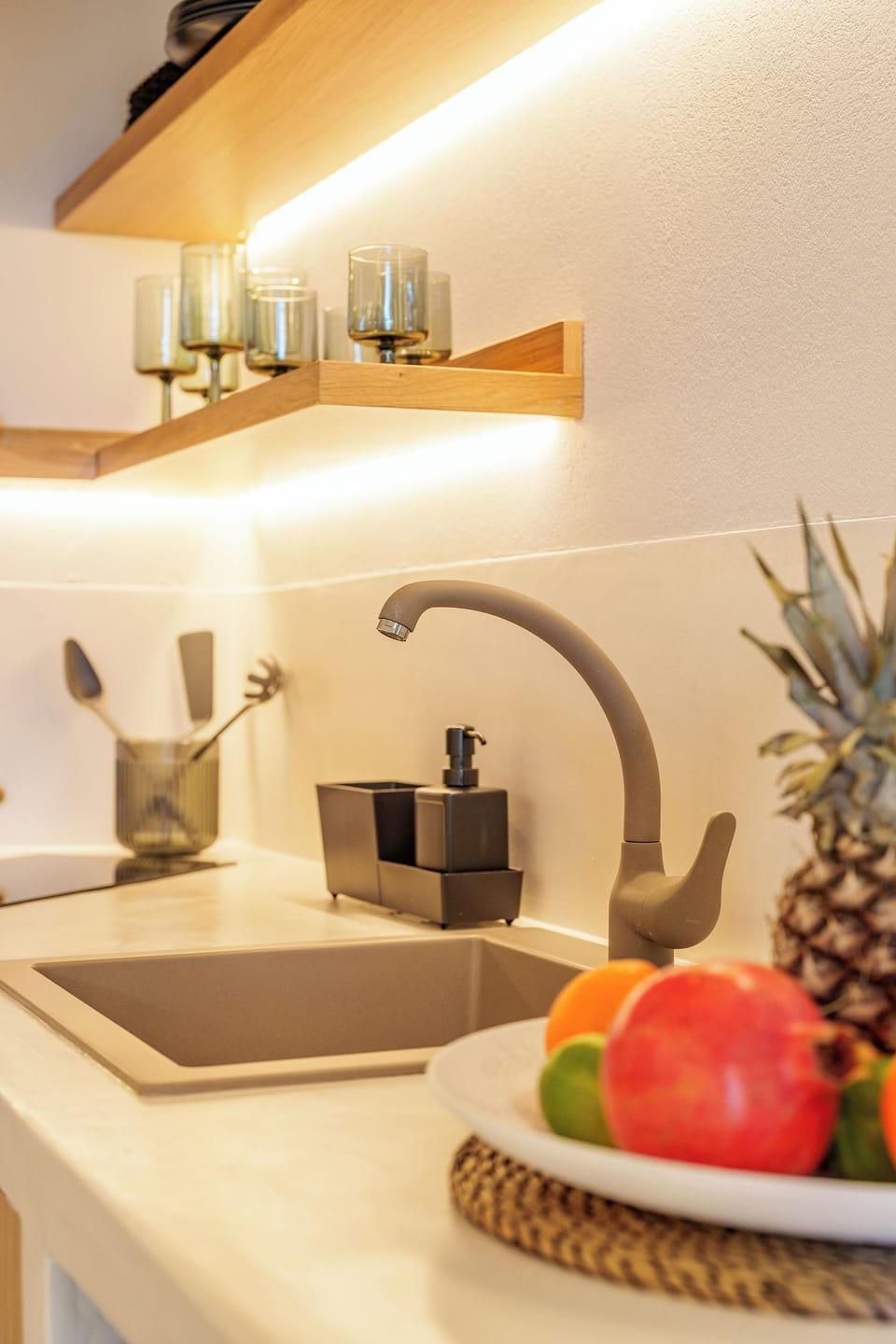Comfort Villa | Private kitchen | Mini-fridge, stovetop, espresso maker, electric kettle