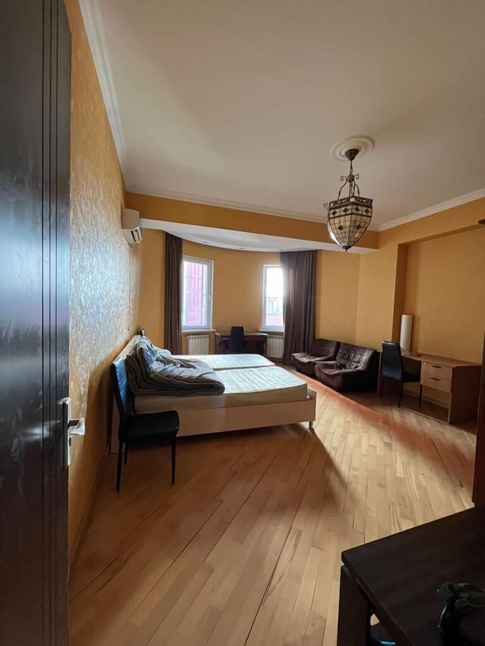 Executive Apartment | 3 bedrooms, iron/ironing board, free WiFi