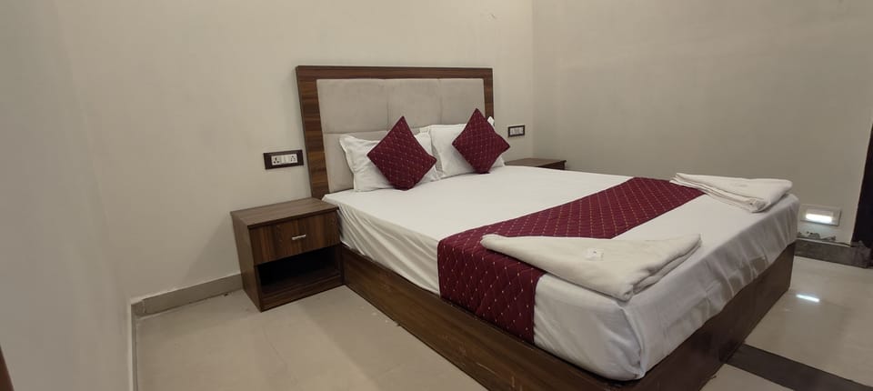 Standard Room | 1 bedroom, desk, free WiFi