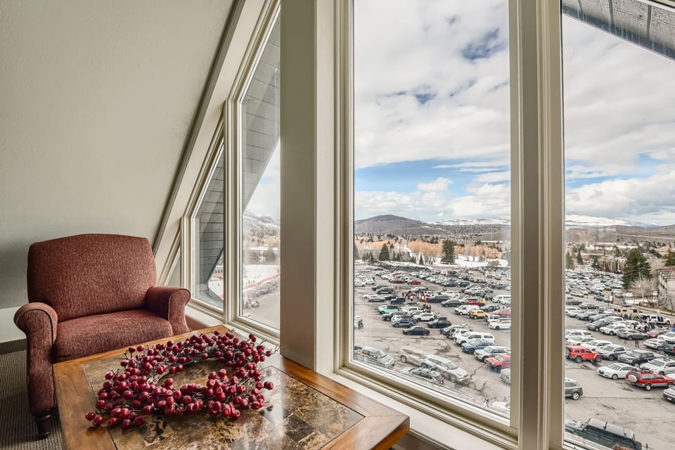 Condo, 3 Bedrooms | Interior