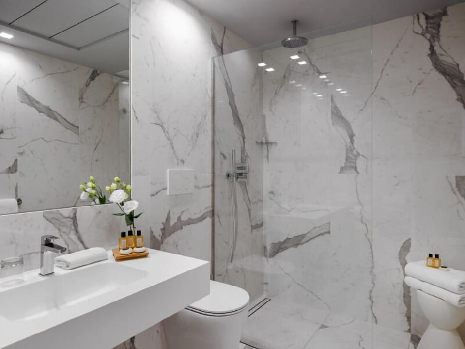Rainfall showerhead, free toiletries, hair dryer, bathrobes