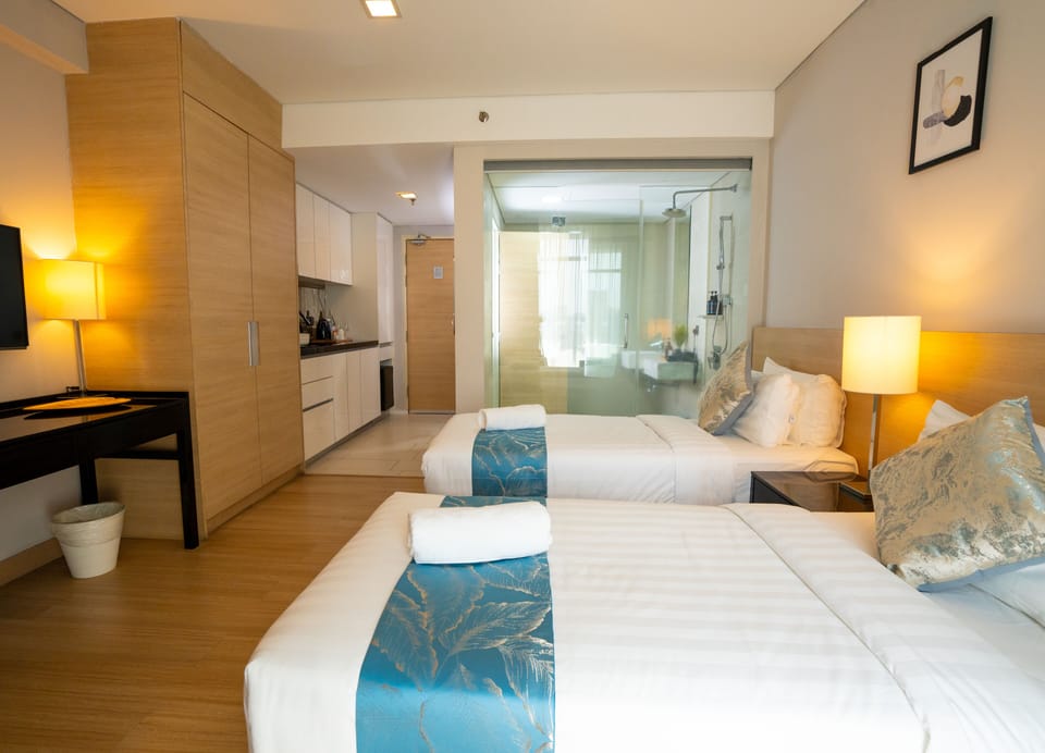 Deluxe Twin Room | Soundproofing, iron/ironing board