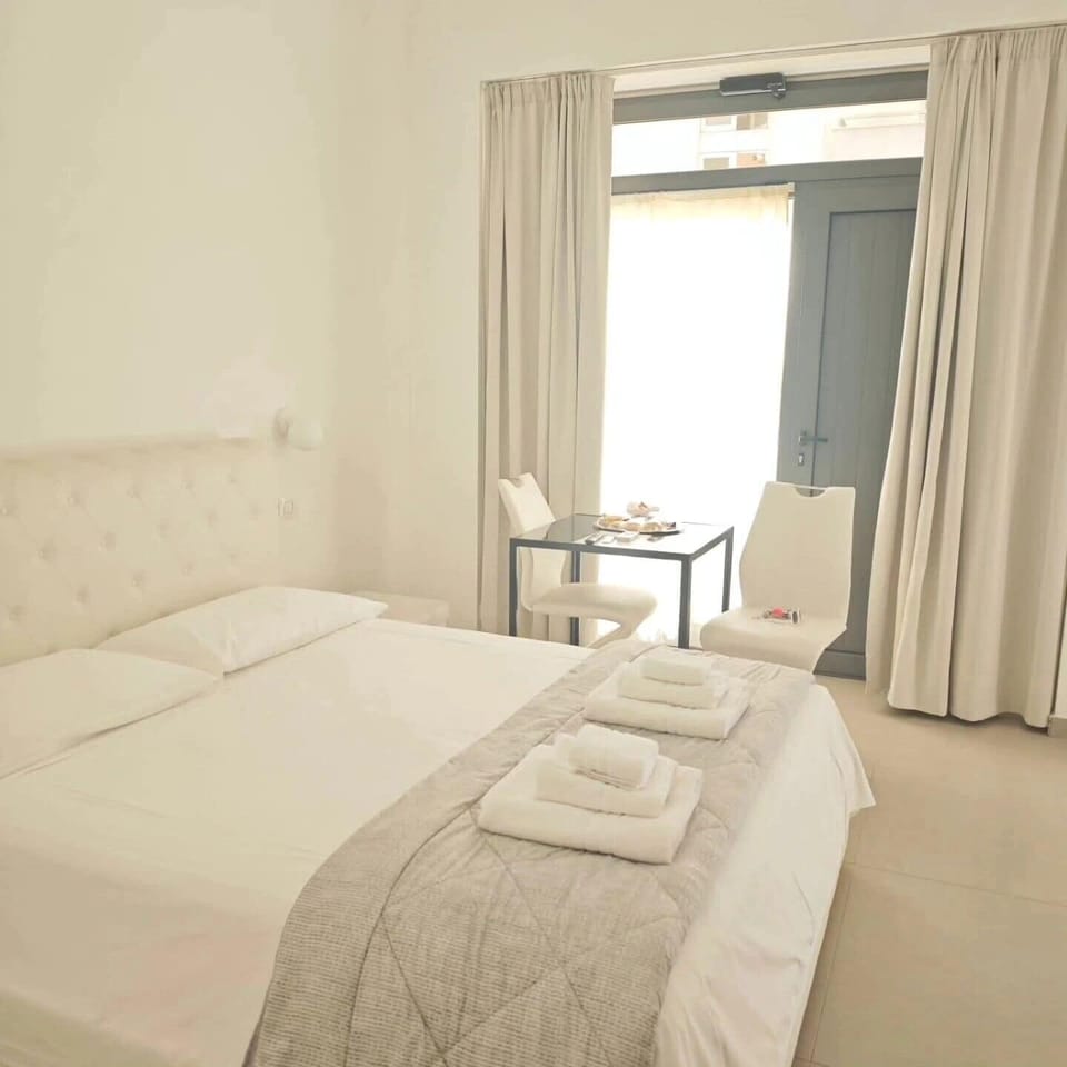 Exclusive Room | Premium bedding, memory foam beds, minibar, desk