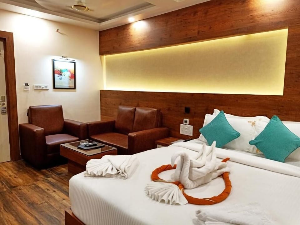Royal Quadruple Room | In-room safe, soundproofing, iron/ironing board, free WiFi