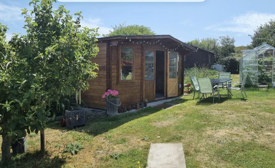 Cabin | Exterior