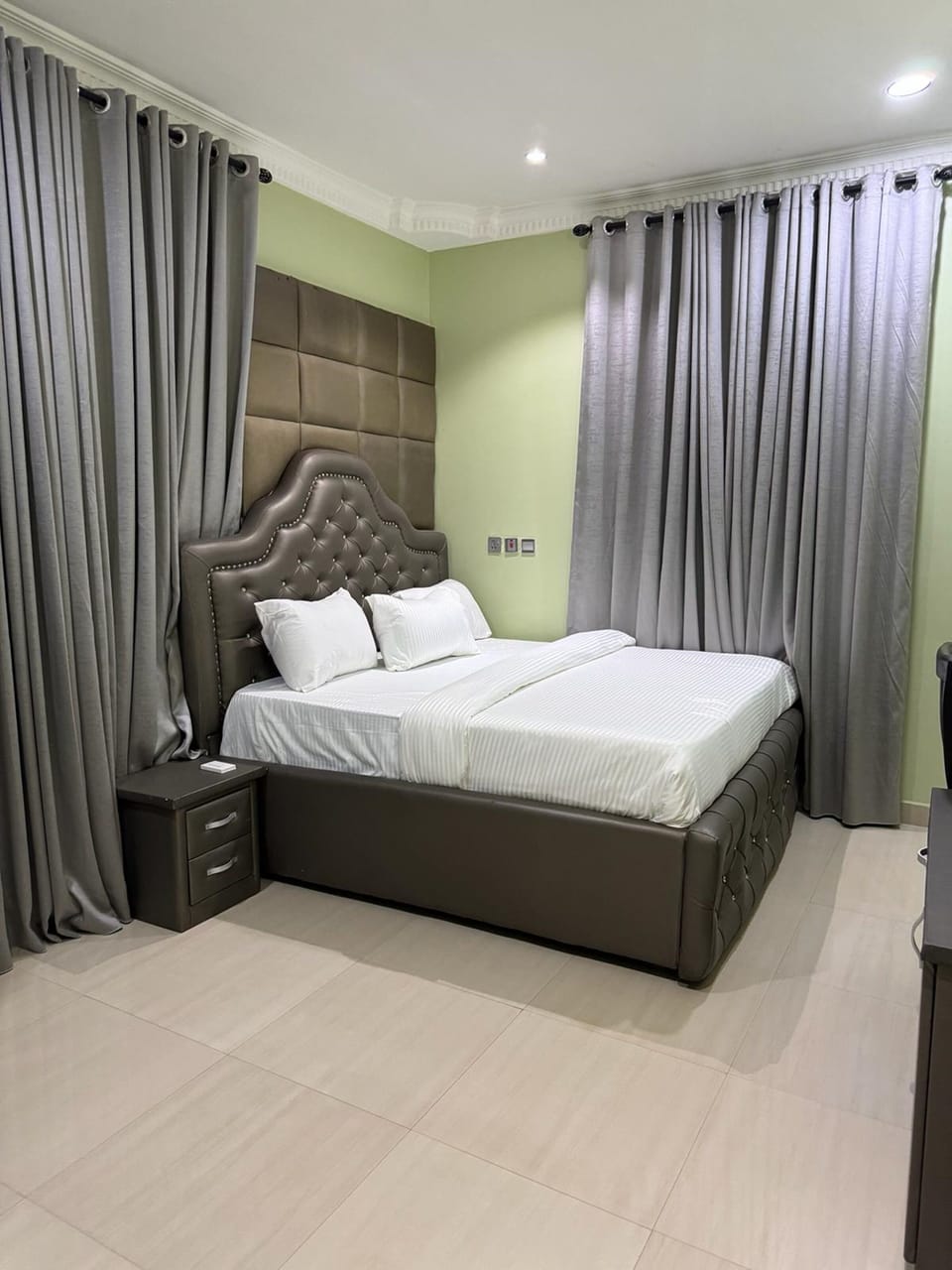 Luxury Room | 1 bedroom, individually decorated, individually furnished, desk