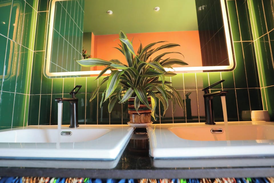 Standard Double Room Single Use, City View | Bathroom | Shower, rainfall showerhead, free toiletries, slippers