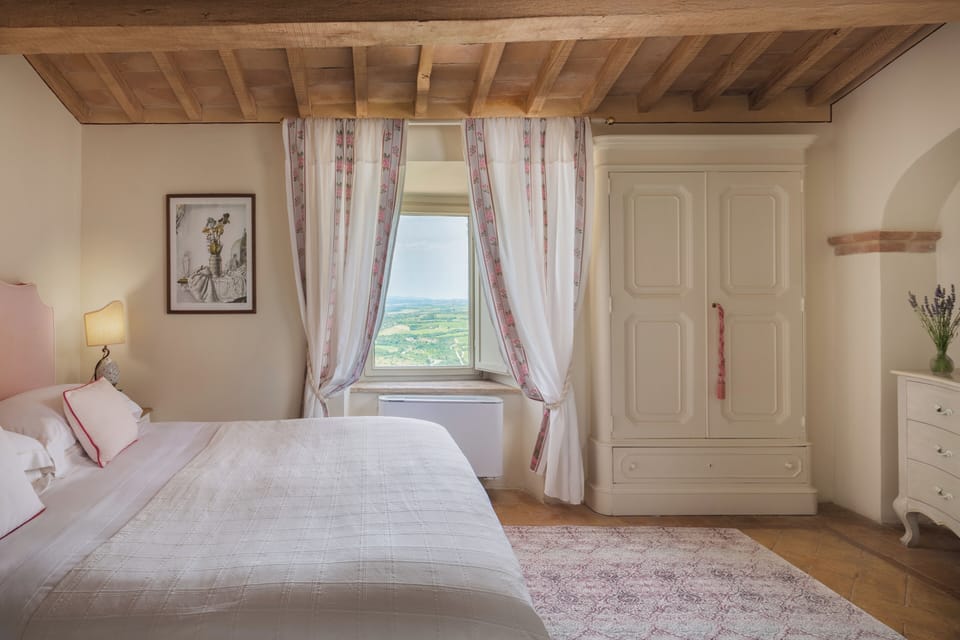 Prestige Room | Premium bedding, down comforters, minibar, in-room safe