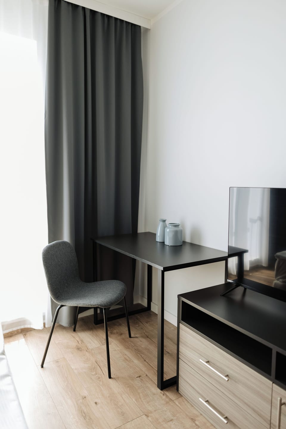 Standard Twin Room | Hypo-allergenic bedding, minibar, laptop workspace, soundproofing