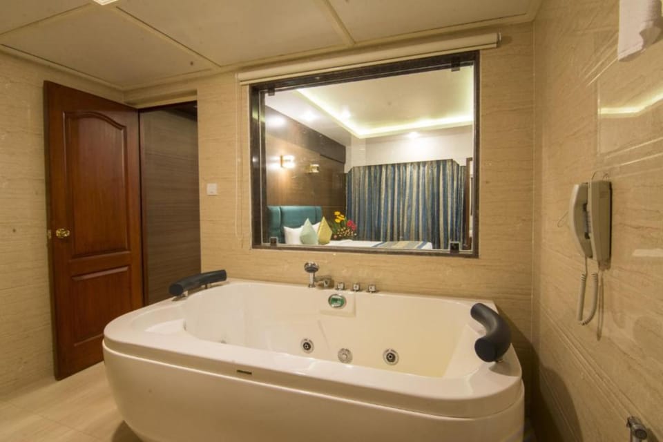 Free toiletries, bathrobes, slippers, bidet