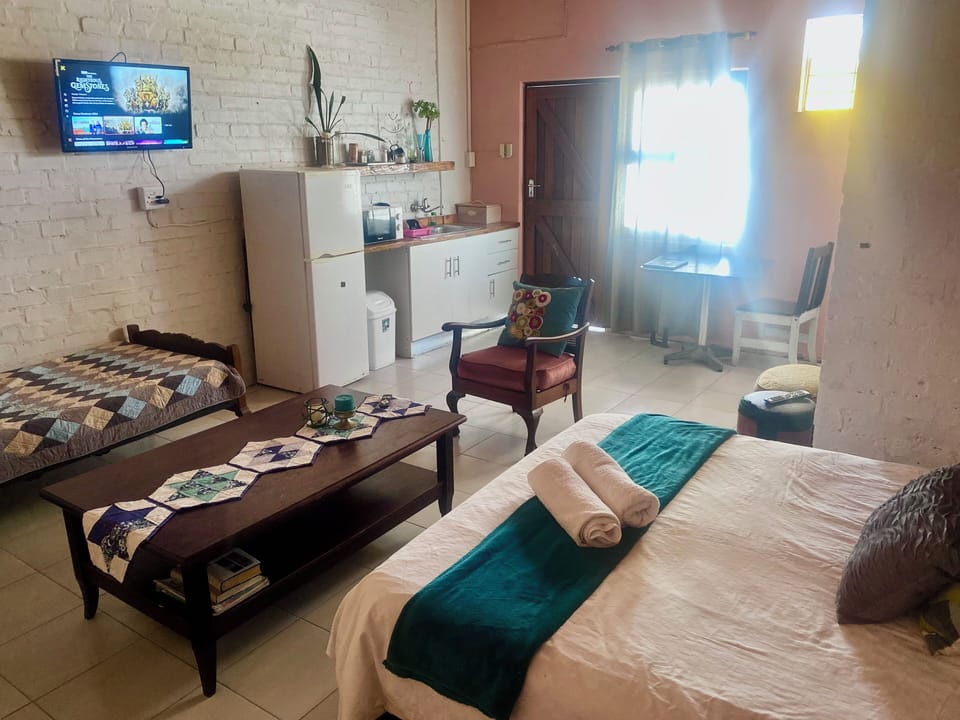 Double Room, Private Bathroom | Desk, free WiFi