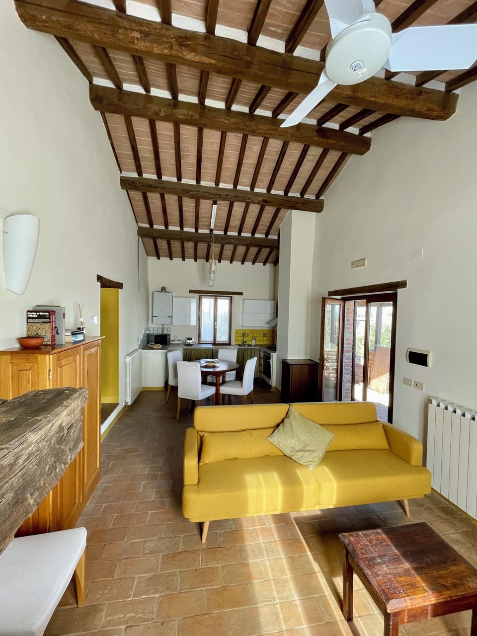 Junior Suite | Living room | Flat-screen TV
