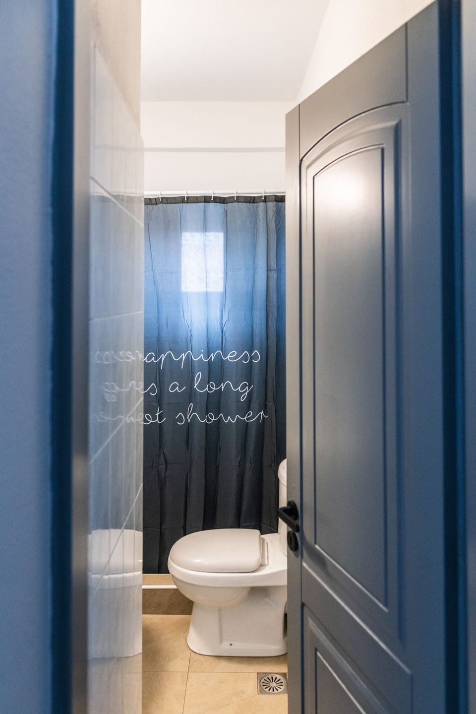 Deluxe Triple Room, Balcony, Sea View | Bathroom | Shower, free toiletries, hair dryer, slippers