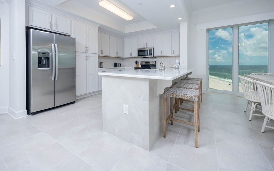 Condo, 4 Bedrooms | Private kitchen | Coffee/tea maker, fridge, oven